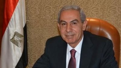 وزير الصناعة يصل فرنسا لعرض فرص الاستثمار وتعزيز التعاون بين البلدين