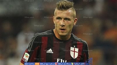 شاهد - كوشكا يسجل هدف التقدم لميلان في شباك فيورنتنينا (فيديو)