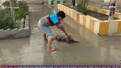 أول تعليق لوزير التعليم على صورة طلاب مدرسة بكفر الشيخ وهم يسحبون المياه