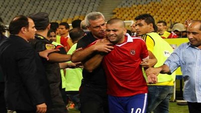 المايسترو وصدام مع جوزيه.. 5 حكايات تجسد أسطورة متعب.. منقذ الأهلي 