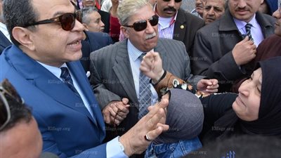 وزير القوى العاملة يلبي طلبات ذوي الاحتياجات بالإسماعيلية