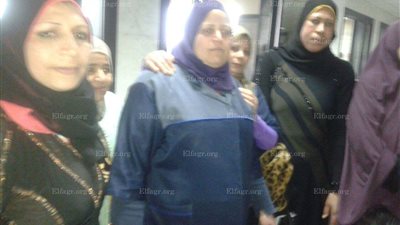 تجمهر مرضى الغسيل الكلوى  بمستشفى الأحرار لمقابلة الوزير للشكوى من تعطل المصاعد منذ 5 سنوات (صور)