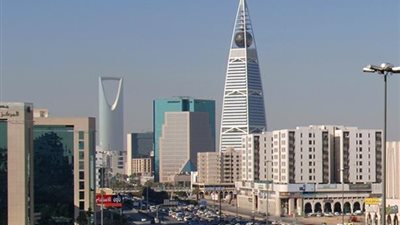 مقذوفات الحوثيين تصل جنوب السعودية وتصيب ثلاثة مواطنين 