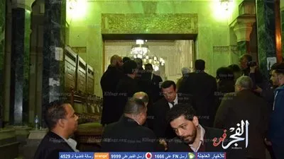 أحمد حسام ميدو وبعض الفنانين في عزاء والد الفنان أمير كرارة