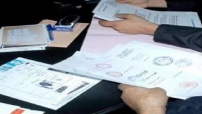 القبض على مزور شهادات مرورية بالجيزة