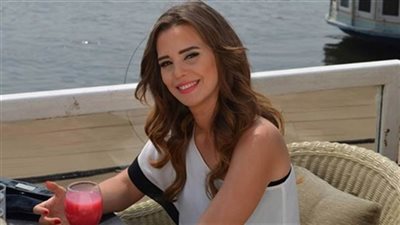  إيمان العاصي: أتمنى ارتداء فستان الفرح مرة تانية ولكن بشروط