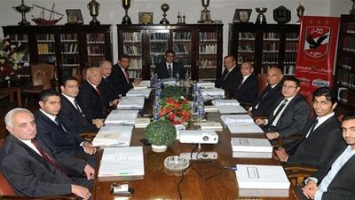 4 قضايا على مائدة مجلس الأهلي في 26 فبراير