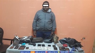 القبض على سائق تخصص في سرق حقائب السيدات بالبساتين 