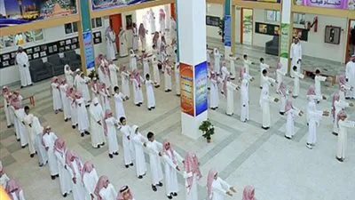 صرف 70 مليون ريال مكافآت طلاب تعليم محايل