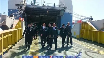 مدير أمن الموانئ  يتفقد الإجراءات الأمنية بميناء سفاجا (صور)