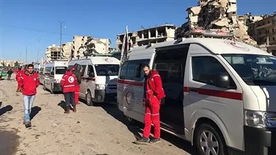 مسلحون يستولون على جزء من حمولة القافلة الإنسانية إلى حي الوعر