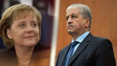 رئيس الوزراء الجزائري يبحث هاتفياً مع ميركل تطورات الوضع في ليبيا