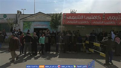 وصول أهالي عمر عبد الرحمن لمطار القاهرة استعدادًا لاستلام جثمانه (فيديو وصور) 