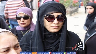 وفاء عامر و نضال الشافعي في جنازة صلاح رشوان (صور)