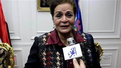 محافظ البحيرة توجه بزيادة ضغوط المياه بمحطة 