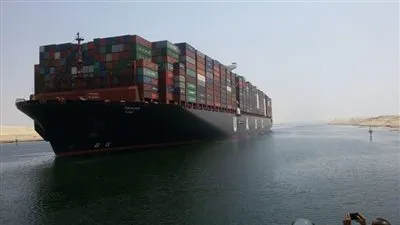 إيرادات قناة السويس تنخفض لـ 395.2 مليون دولار خلال يناير الماضي 