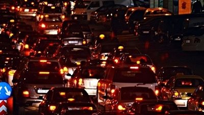 توقف الحركة المرورية أعلى دائري أكتوبر