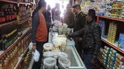 تحرير 100 قضية حيازة سلع غذائية مدعمة في الجيزة