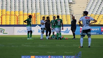 الإصابة تجبر متوسط الشرقية على مغادرة لقاء المصري بالجولة الـ20