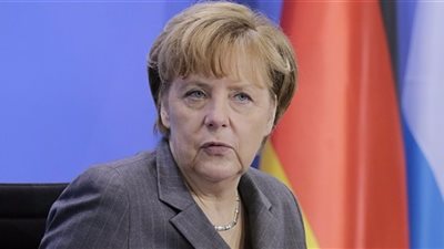 ميركل: يجب الوفاء بالتزامات الإنفاق الدفاعي في الناتو