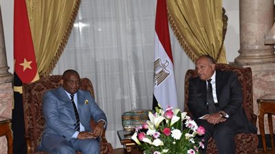 وزير الخارجية لنظيره الأنجولي: مصر مهتمة بقضايا 