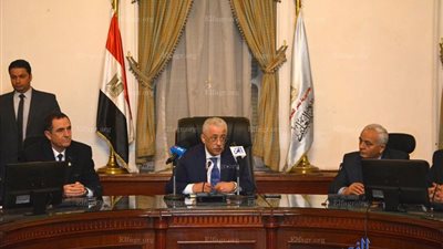 غدًا.. وزير التربية والتعليم في لقاء 
