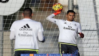 أخبار الكرة العالمية... تفوق باركر على بوجبا وبنزيما وتجديد الثقة في نافاس يتصدران