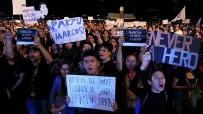 الآلاف يتظاهرون في العاصمة الفلبينية ضد الرئيس دوتيرتي