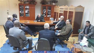 حسن مصطفى يجتمع برئيس الاتحاد الإفريقي لليد