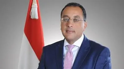 وزير الإسكان: وحدات سكنية جاهزة بمشروع المستقبل بالإسماعيلية لمواطنى سيناء المهددين بالعمليات الإرهابية