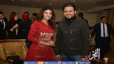 تكريم عمرو رمزي وياسمين على هامش فعاليات المهرجان الفني لإبداع طلاب الكليات (صور)