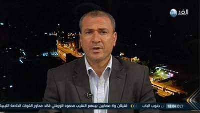 سياسي فلسطيني يندد بحملة السلطة لاعتقال الشباب  