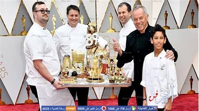 طباخ الأوسكار يحتفل بالدورة الـ89 بتورتة على الريد كاربت 