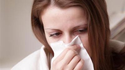 احذري هذا الخطأ الشائع في غرفة النوم لتتجنبي سيلان الأنف !