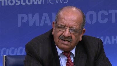 الجزائر تعتمد خارطة طريق تحسبًا لقمة ثلاثية حول ليبيا في مارس