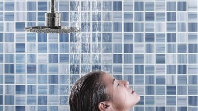 أحدهم في مصر.. حمامات تحت مراقبة الكاميرات (تعرف على الأسباب)