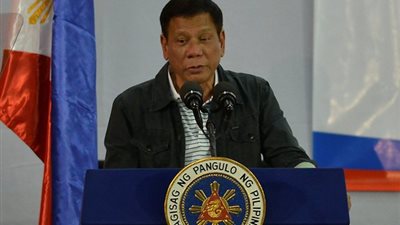 الرئيس الفلبيني يعتذر لألمانيا إزاء مقتل الرهينة الألماني