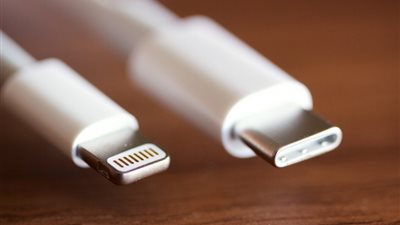 آبل ستعتمد منفذ USB-C في آيفون بدلاً من Lightning 
