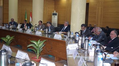 مجلس جامعة بنها يرحب بطلاب جامعة 