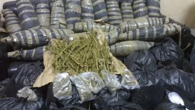 مباحث النفق بالسويس تحبط تهريب 80 كيلو مواد مخدرة قادمة من سيناء