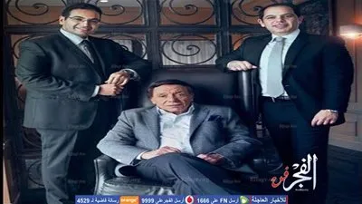 عادل إمام يتعاقد مع شركة 