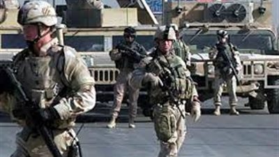 قائد أمريكي يقلل من احتمالات زيادة كبيرة في القوات بالعراق وسوريا