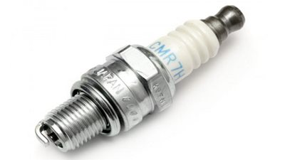 متى عليك تغيير شمعة الاحتراق في السيارة