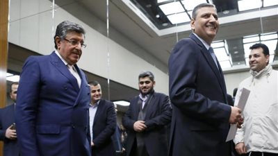 المعارضة السورية بجنيف: الاجتماع مع المبعوث الأممي ناقش مسألة الانتقال السياسي