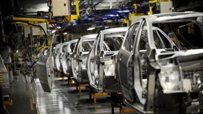 سيارة هجينة ذاتية القيادة من بيجو