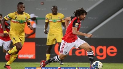 كوبر يحرج محمد النني