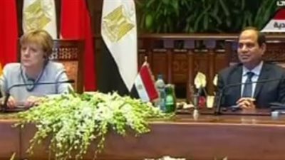 الرئيس السيسى وميركل يفتتحان 3 محطات للكهرباء عبر الفيديو كونفرانس