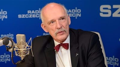 برلماني بولندي يتعرض لانتقادات لمطالبته بتقاضي النساء رواتب أقل