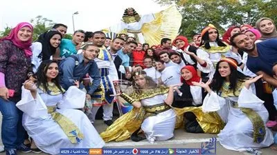 موكب فرعوني لاستقبال الضيوف الأجانب استعدادا لمؤتمر 