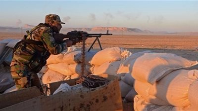 الجيش السوري يقصف منطقة الصوامع آخر معاقل داعش في تدمر